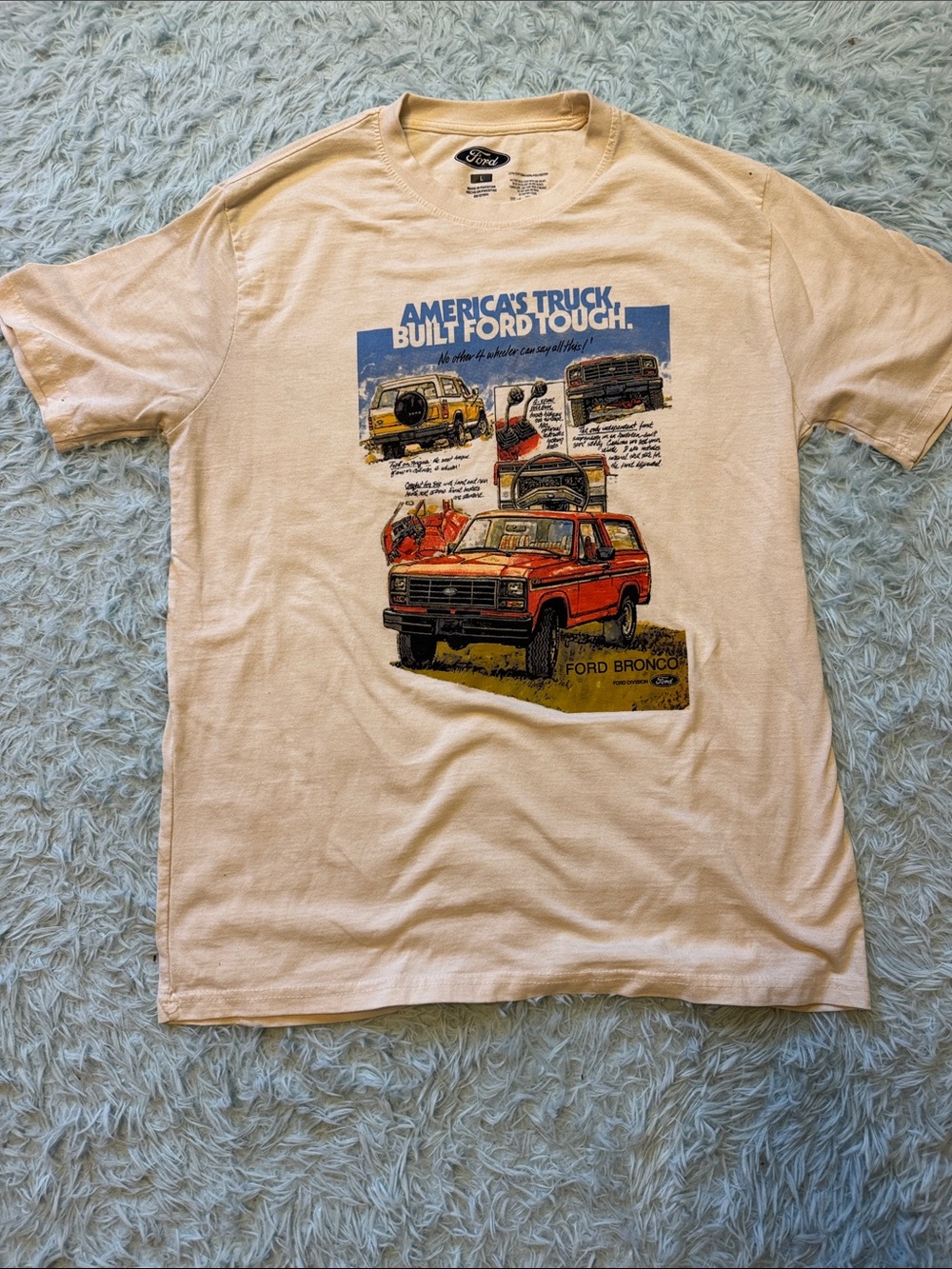 Ford Graphic Tee - Men's Cream Ford Bronco T-Shirt men’s large. 95